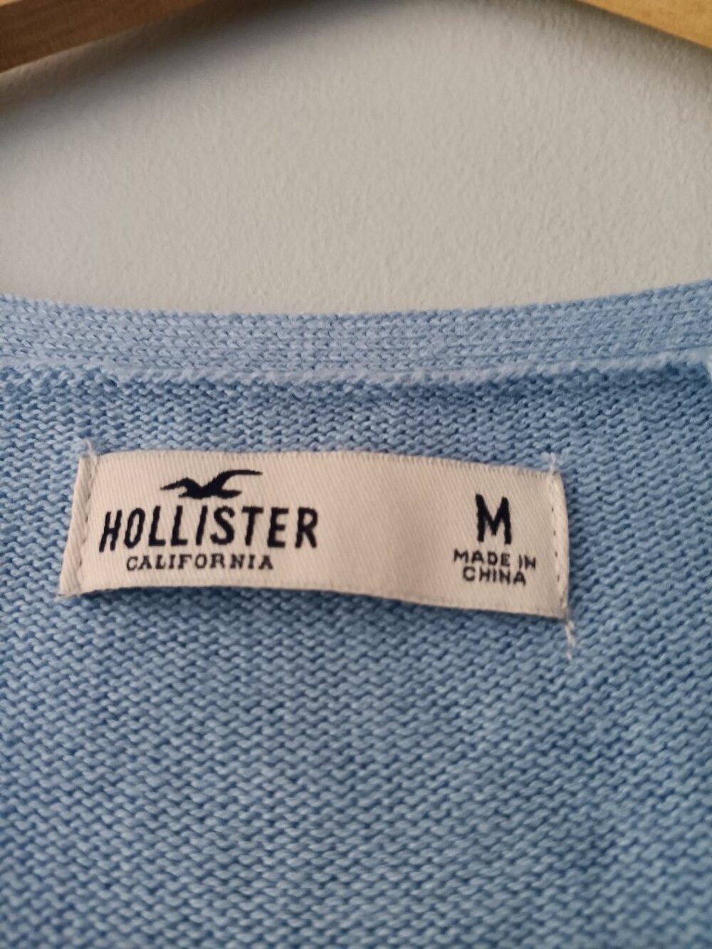 Hollister Blue Floral Cropped Cardigan Medium - Picture 3 of 4